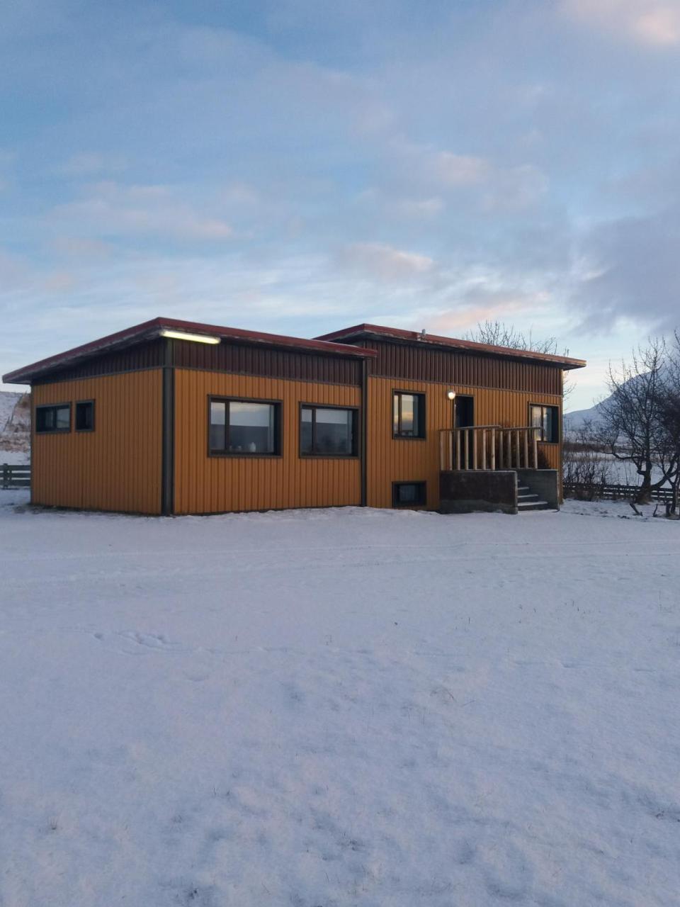 Midhop Guesthouse Thingeyrar 외부 사진